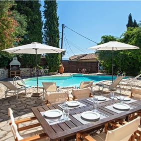 3 bedroom villa with heated pool in Kassiopi, Corfu, sleeps 6